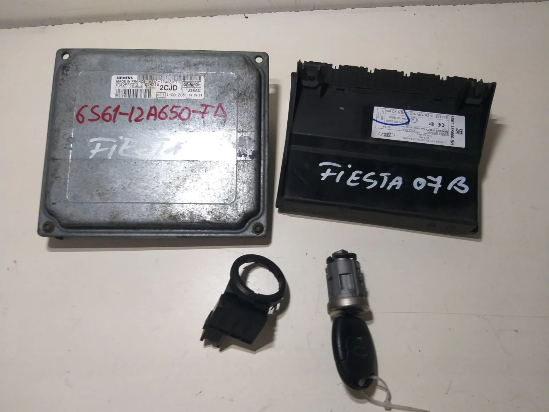 Kit centralina motore Ford Fiesta 1.2 B del 2007 CODICE RICAMBIO : 6S61-12A650-FD