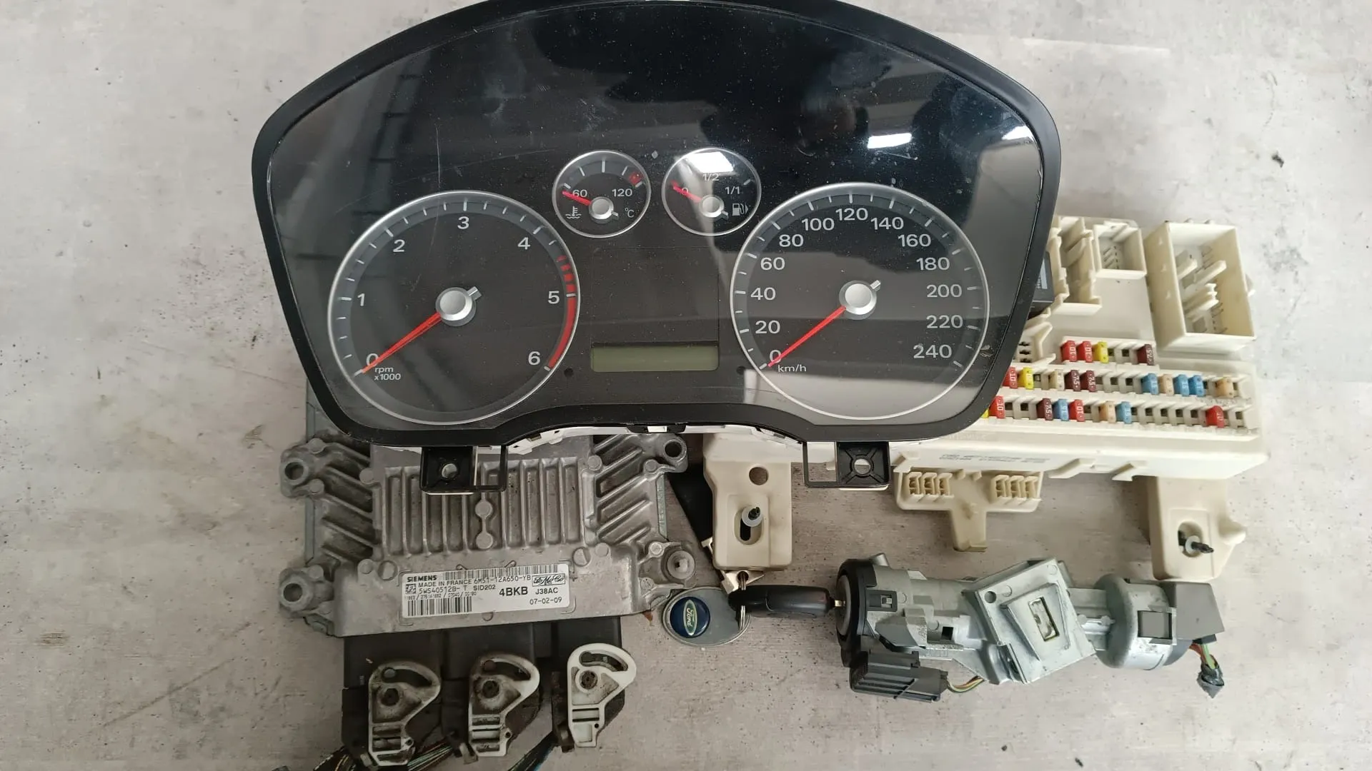 Kit centralina motore Ford Focus 1.8 D del 2008 CODICE RICAMBIO : 6M5112A650YB