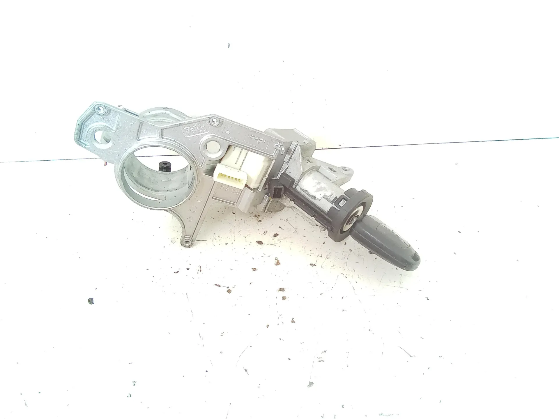 KIT CENTRALINA MOTORE con codice 0281014643 da OPEL Astra H Berlina 2Â° serie 1700 Diesel 74 (2008)