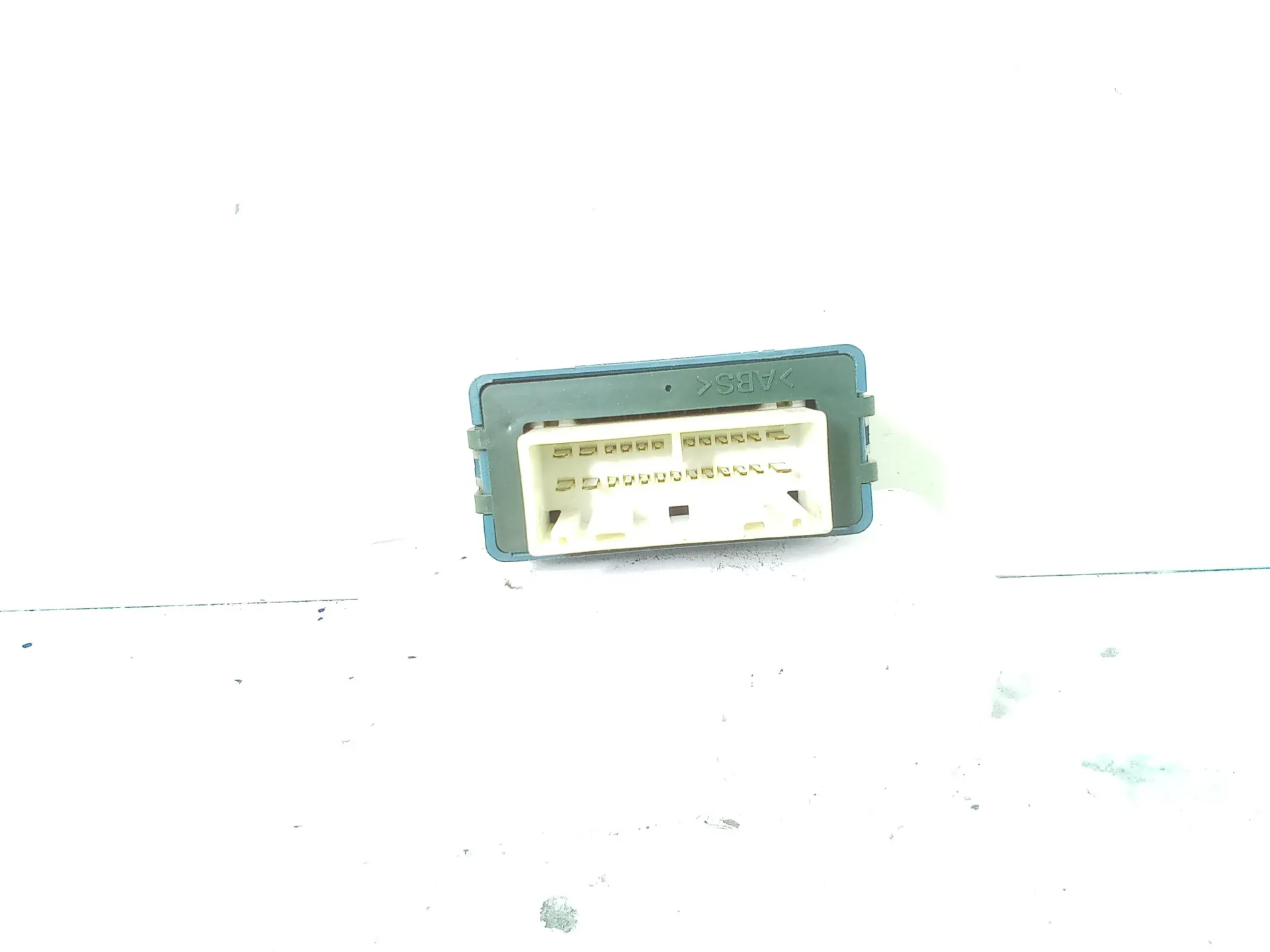 KIT CENTRALINA MOTORE con codice 0281010563 da TOYOTA Yaris Serie (03>05) 1400 Diesel 55 (2002)