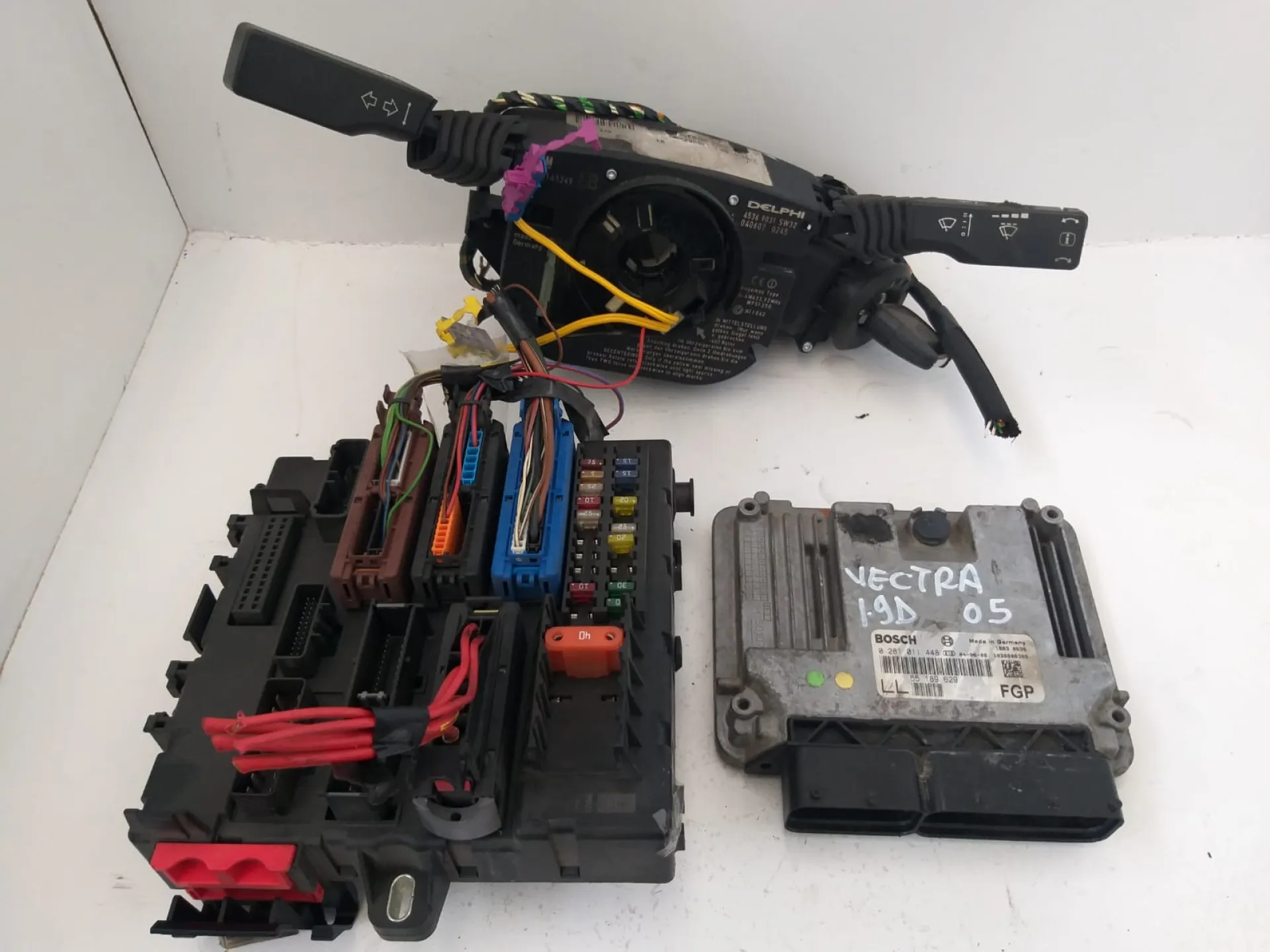 Kit centralina Opel Vectra del 2004 1.9 Diesel CODICE RICAMBIO : 0281011448