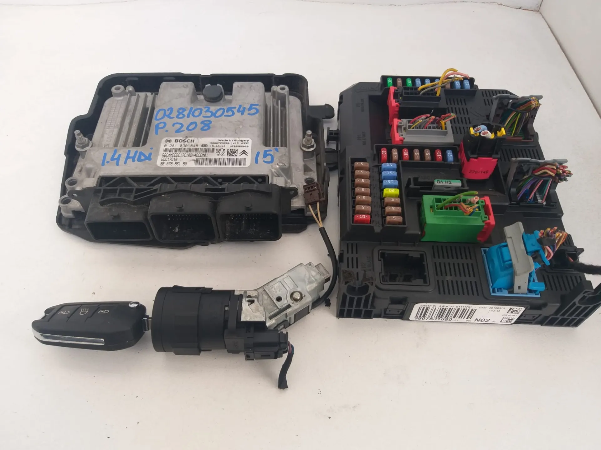 Kit centralina Peugeot 208 del 2015 1.4 Diesel CODICE RICAMBIO : 0281030545