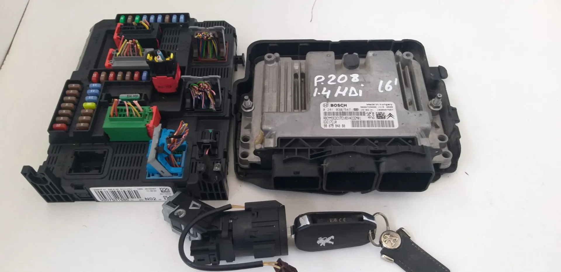 Kit centralina Peugeot 208 del 2016 1.4 HDI CODICE RICAMBIO : 0281030547