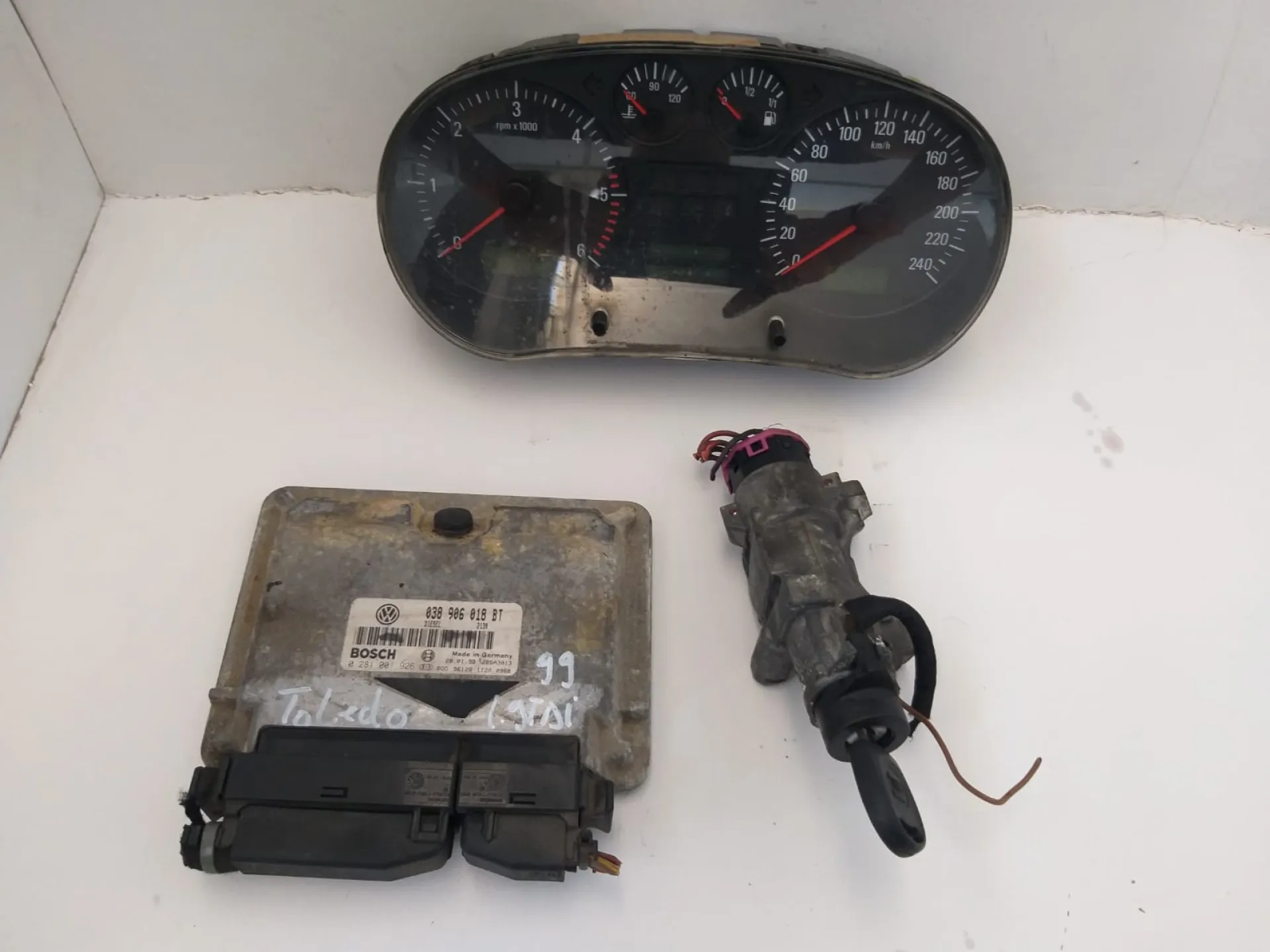 Kit centralina Seat Toledo del 1999 1.9 Diesel CODICE RICAMBIO : 038906018BT