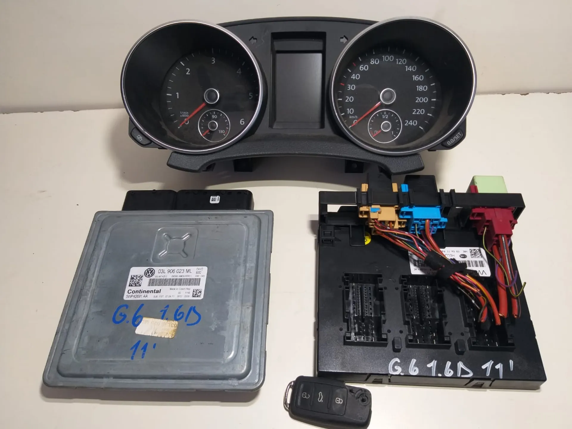 Kit centralina Volkswagen Golf 6 del 2011 1.6 Diesel CODICE RICAMBIO : 03L906023ML