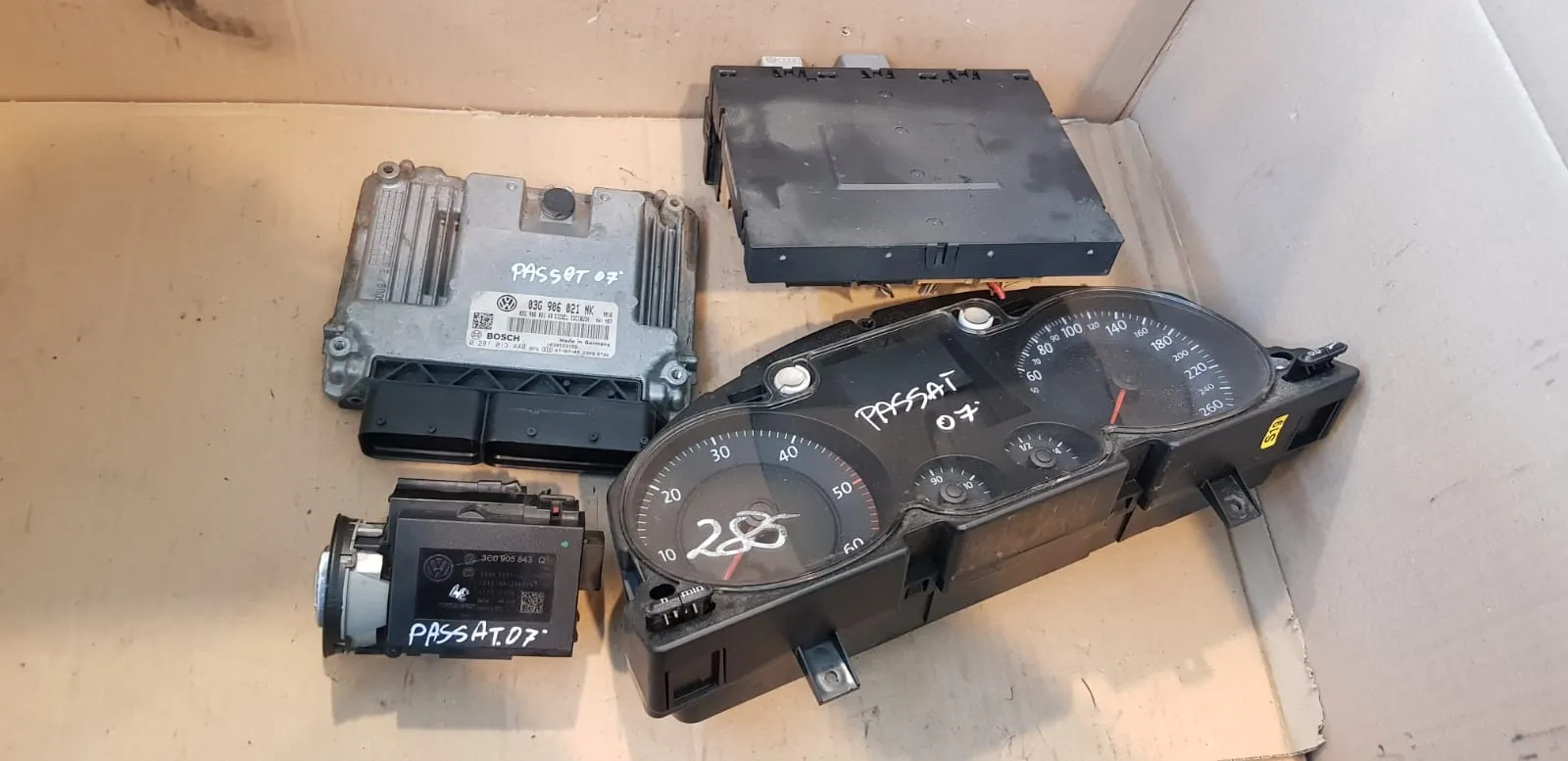 Kit centralina Volkswagen Passat del 2007 2.0 Diesel CODICE RICAMBIO : 03G906021NK
