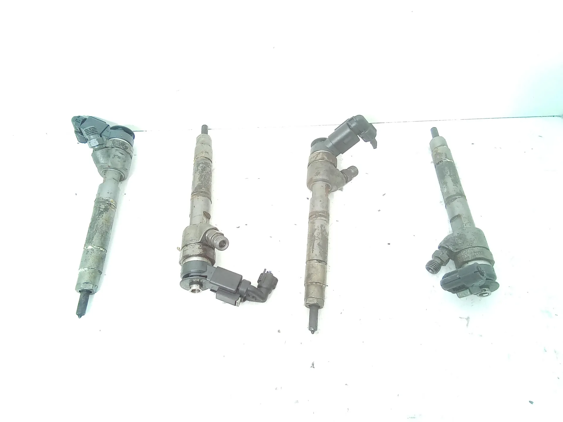 KIT INIETTORI con codice A6400700787 da MERCEDES Classe A W169 3Â° Serie 2000 Diesel (2006)