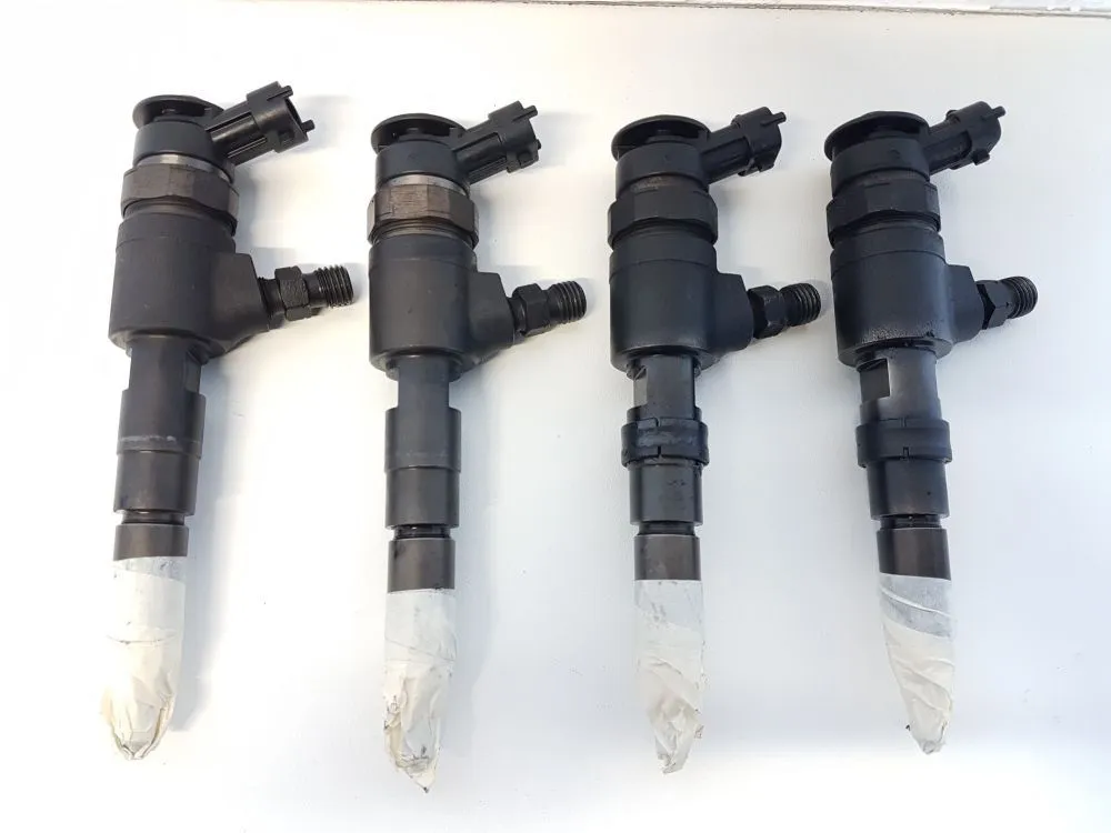 KIT INIETTORI con codice 0445110135 da PEUGEOT 307 Berlina 1400 Diesel 50 (2006)