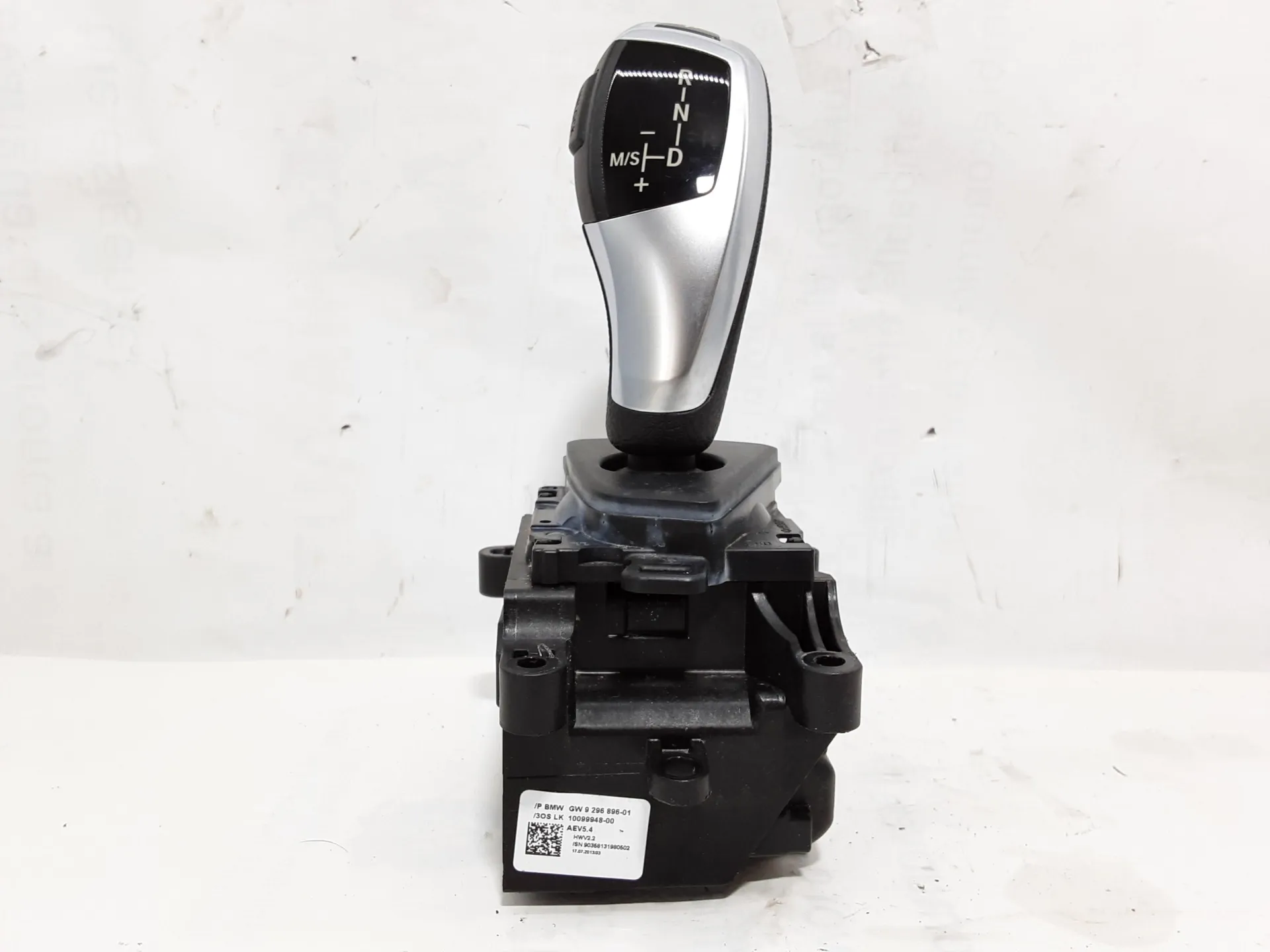 LEVA CAMBIO AUTOMATICO con codice 929689601 da BMW Serie 1 F20 (11>19) 2000 Diesel 135 kW / 184 CV con codice motore N47D20C/N47 D20 C (2013)