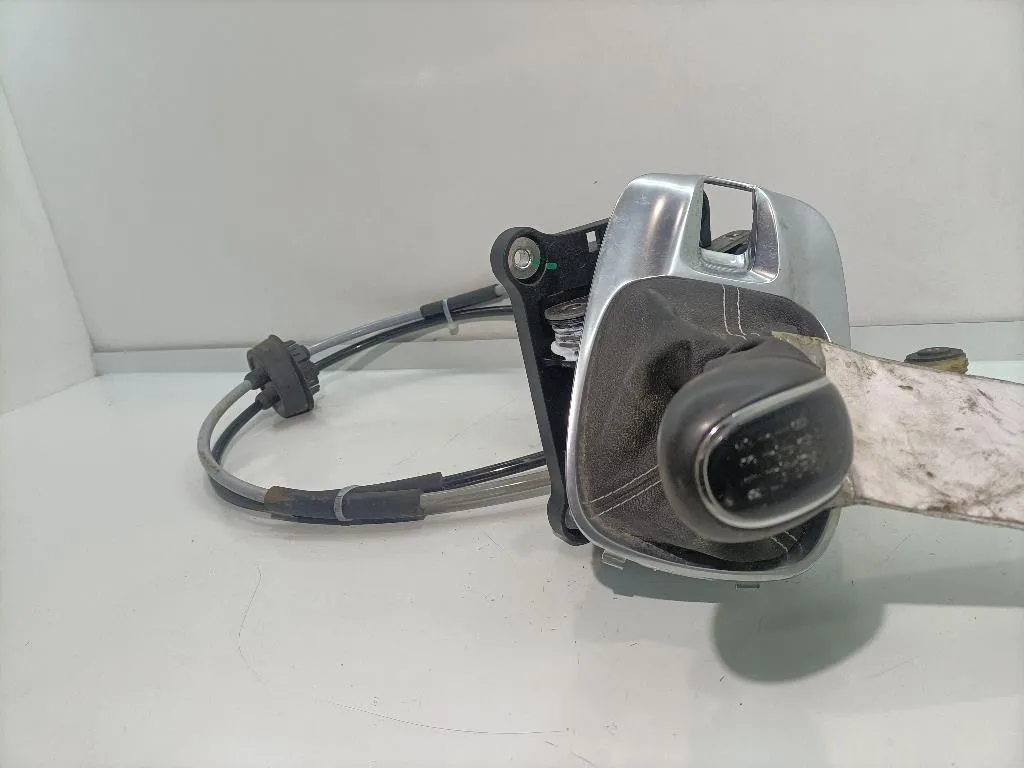Levier De Vitesses Avec Pommeau Pour Opel Meriva 2 – Référence 8126300101, Occasion Opérationnel