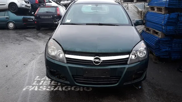 CENTRALINA PORTA FUSIBILI OPEL Astra H S. Wagon 1700 Diesel (2005)