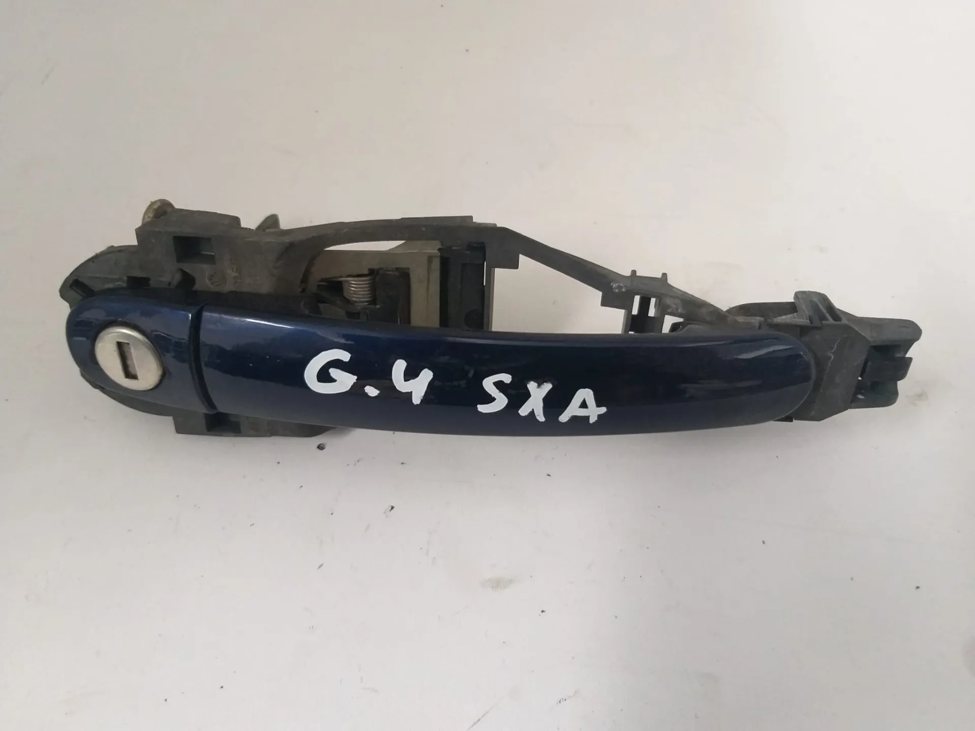 Maniglia anteriore sinsitra Volkswagen Golf 4 del 2001