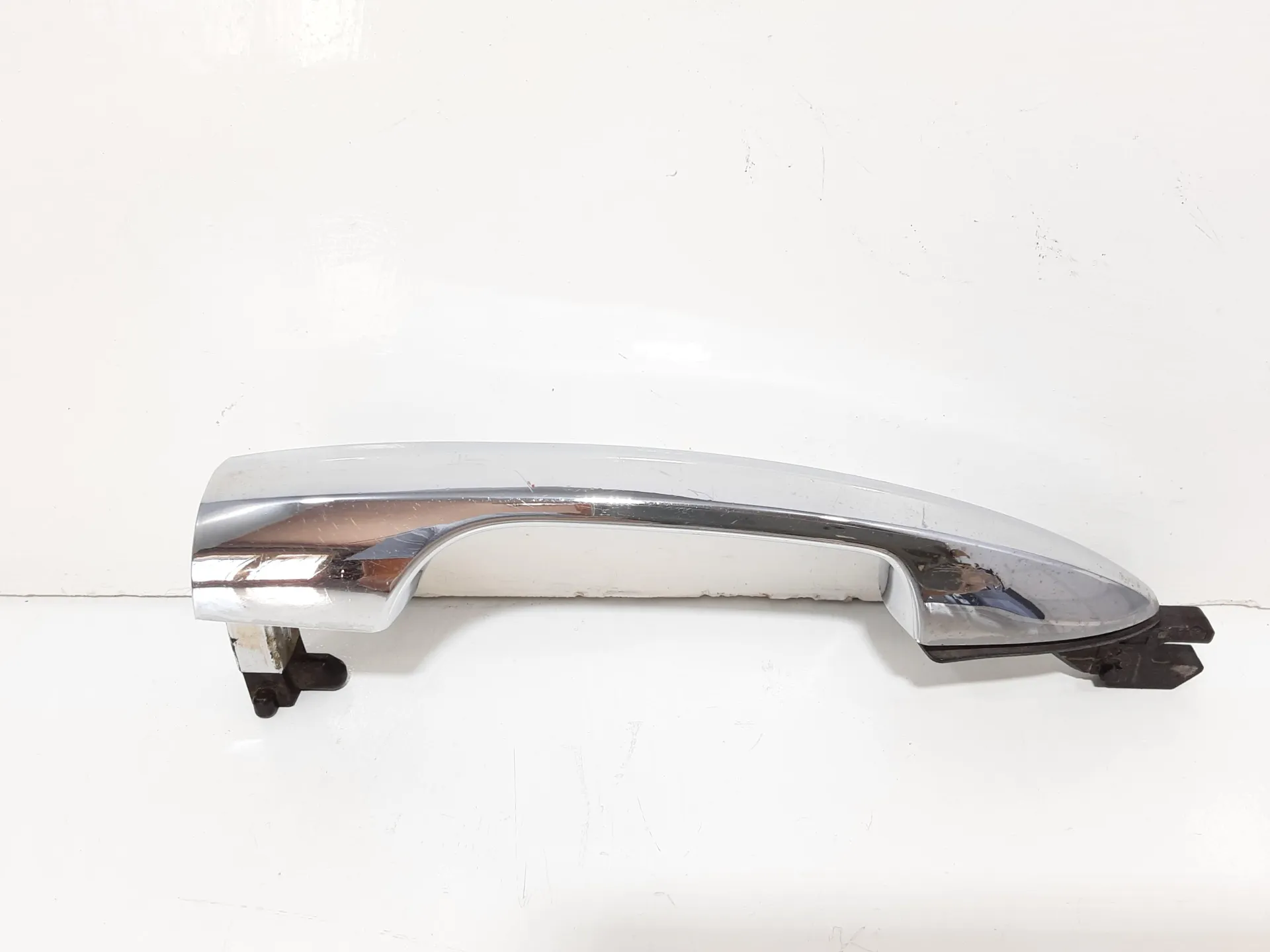 MANIGLIA ESTERNA ANTERIORE DESTRA ALFA ROMEO Mito Serie (955_) (08>) 1600 Diesel 88 kW / 120 CV con codice motore 955A3000/198 A2.000, 955 A3.000 (2010)