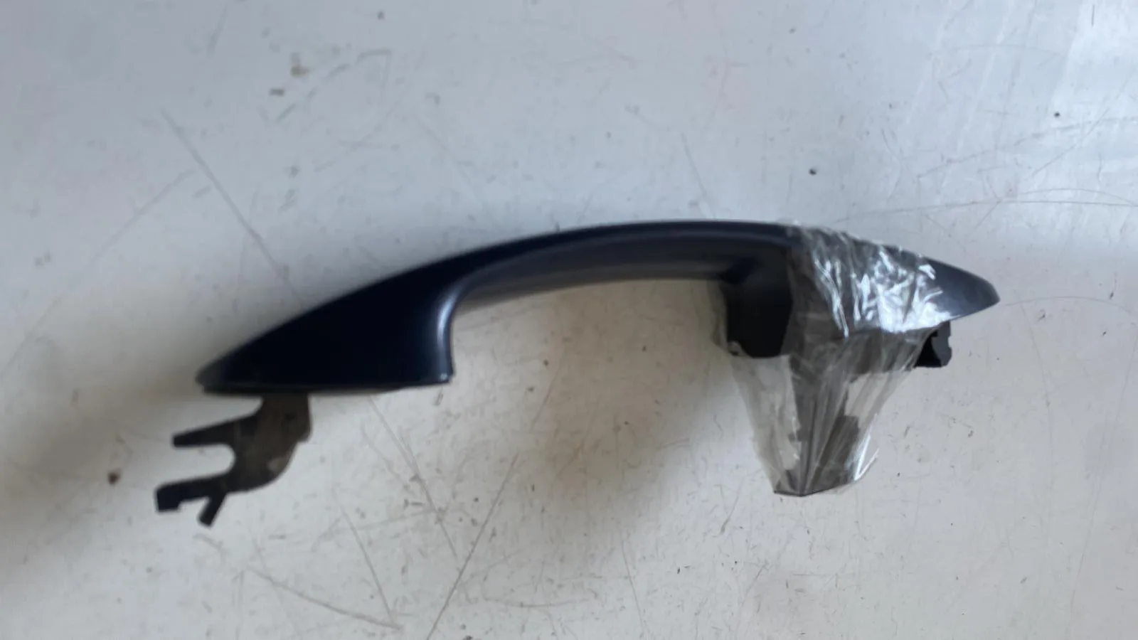 Poignée De Porte Extérieure Gauche Avant Noire Pour Ford Fiesta 9502 3 Portes (1995-2002) - Neuf Avec Garantie 2 Ans