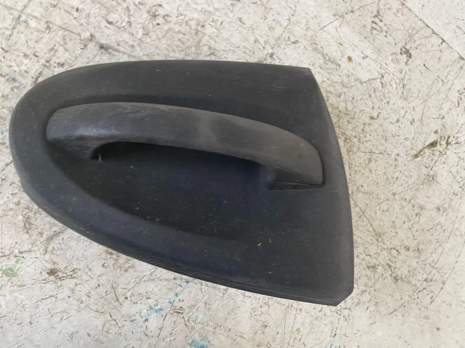 MANIGLIA ESTERNA ANTERIORE DESTRA con codice A4517200275 da SMART Fortwo CoupÃ© 3Â° Serie (w 451) Benzina (2009)