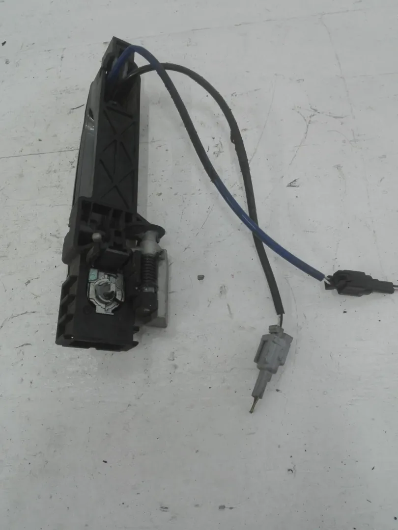 MANIGLIA ESTERNA ANTERIORE SINISTRA NISSAN Qashqai 2Â° Serie 1600 Diesel (2012)