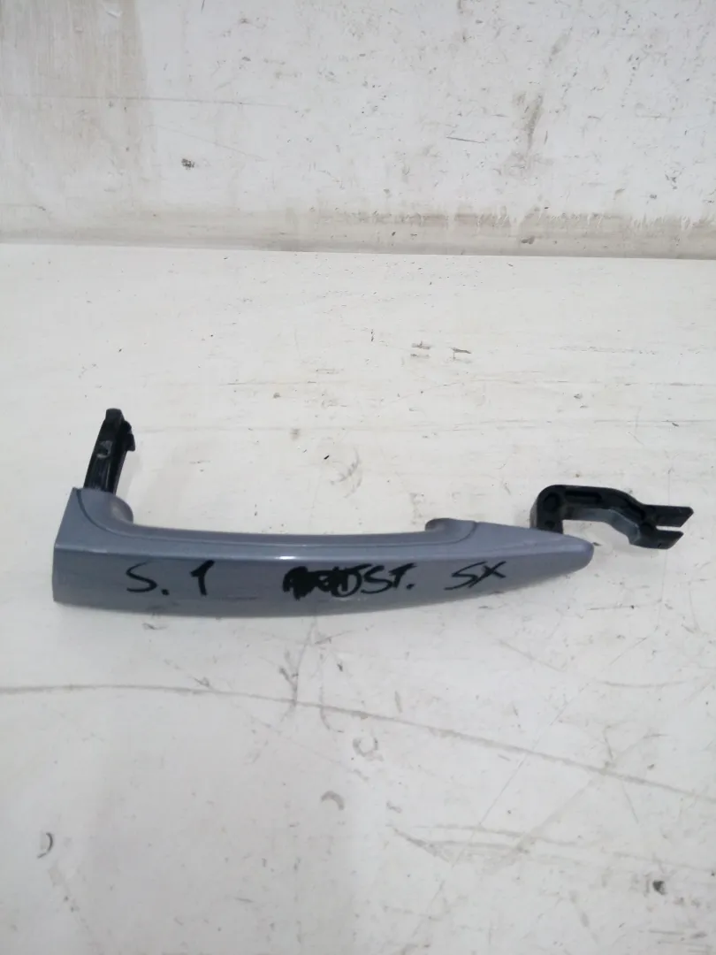 MANIGLIA ESTERNA POSTERIORE SINISTRA BMW Serie 1 Serie (E87) (04>07) Benzina (2007)