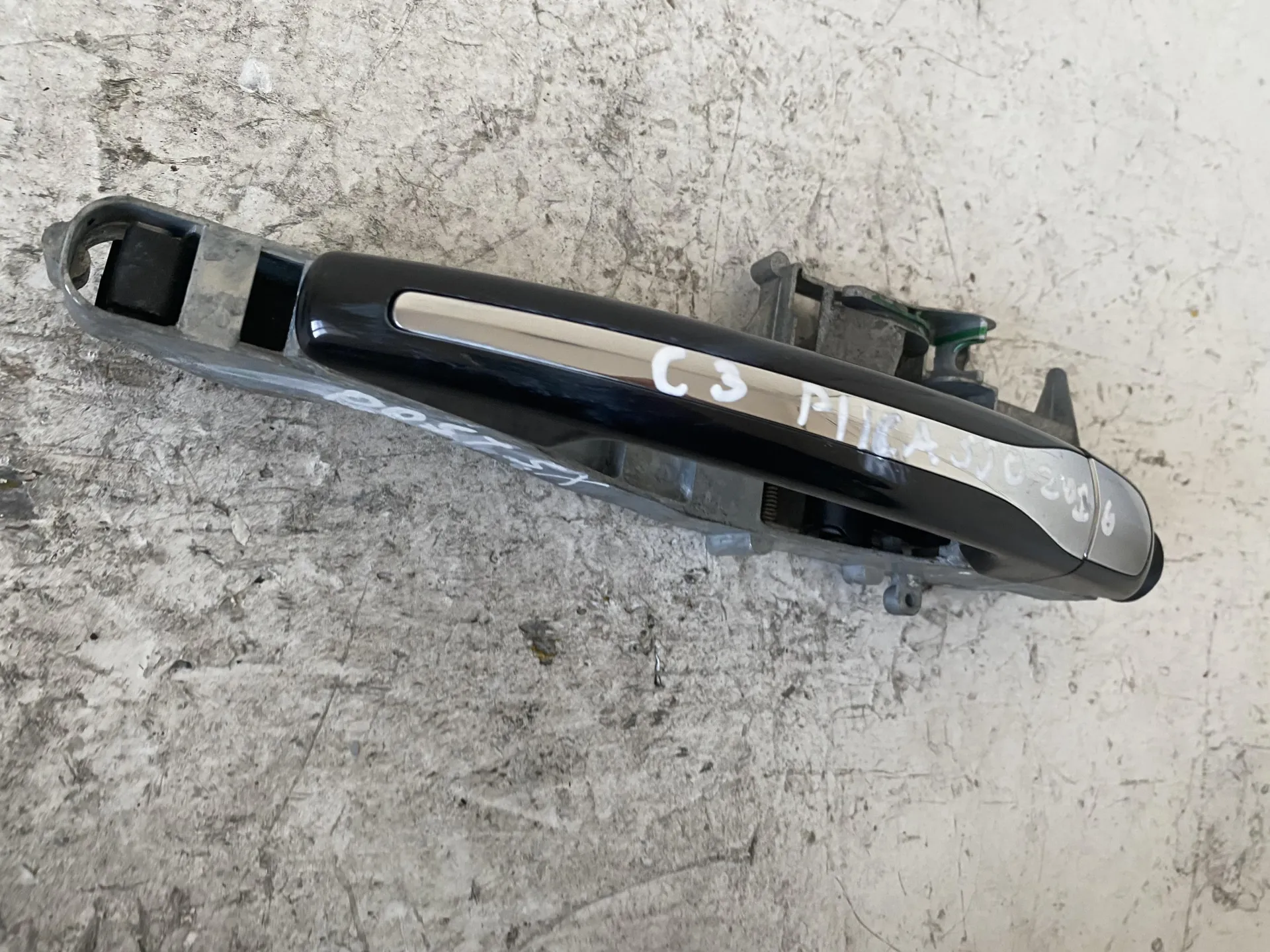 MANIGLIA ESTERNA POSTERIORE SINISTRA CITROEN C3 Picasso (08>) 1600 Diesel (2016)