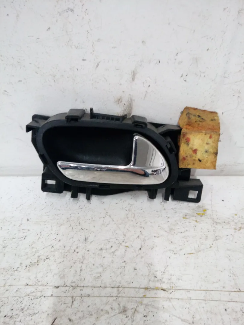 9683446577 / 9683446077 MANIGLIA INTERNA ANTERIORE DESTRA CITROEN C3 Picasso (08>) 1600 Diesel (2014)