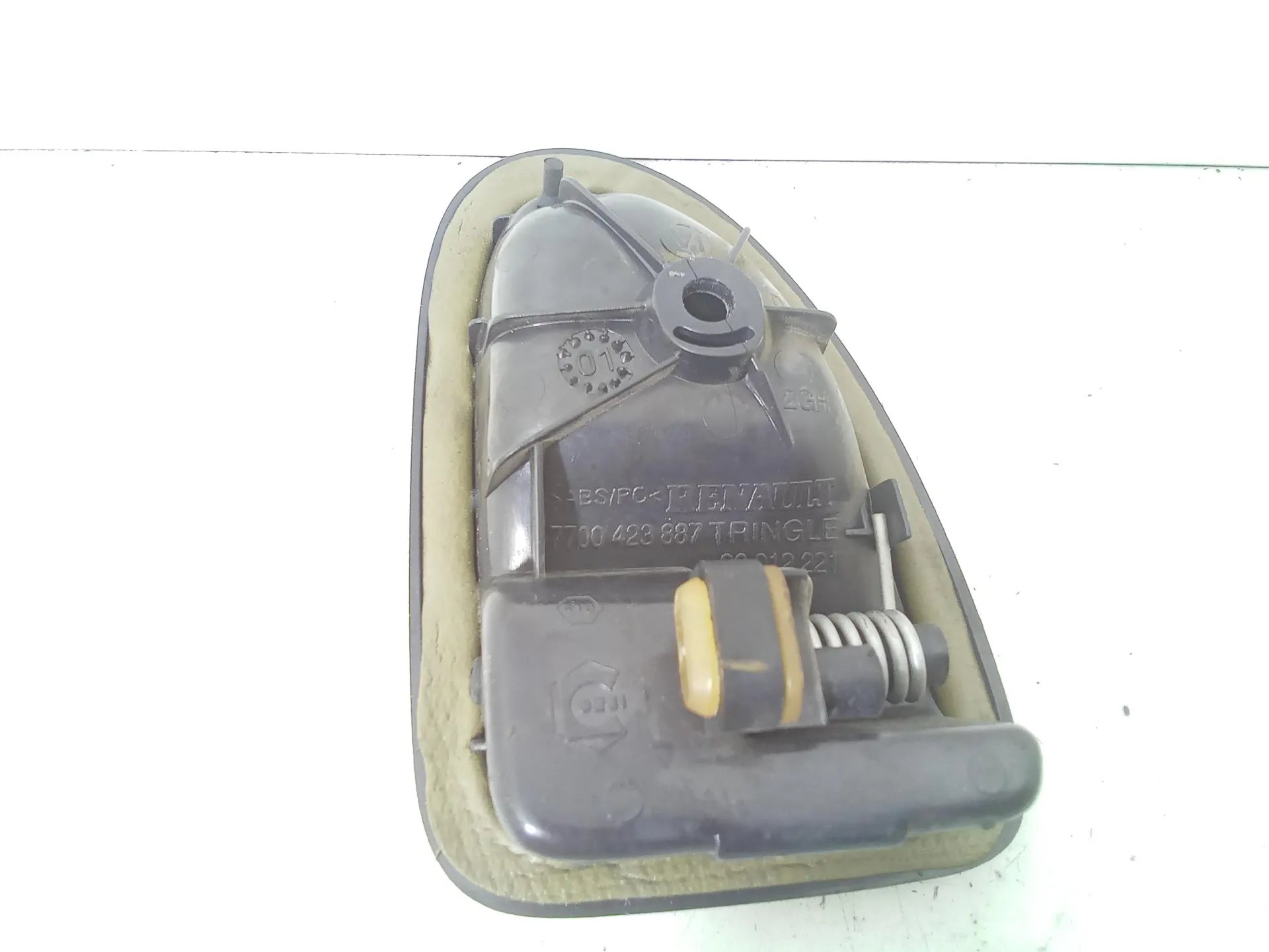 MANIGLIA INTERNA POSTERIORE SINISTRA con codice 7700423887 da RENAULT Clio Serie (01>05) Benzina (2005)