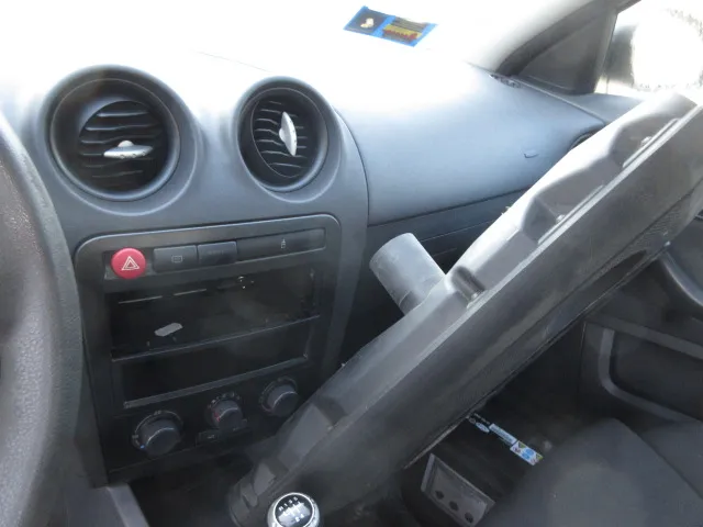FENDINEBBIA DESTRO SEAT IBIZA 01>06