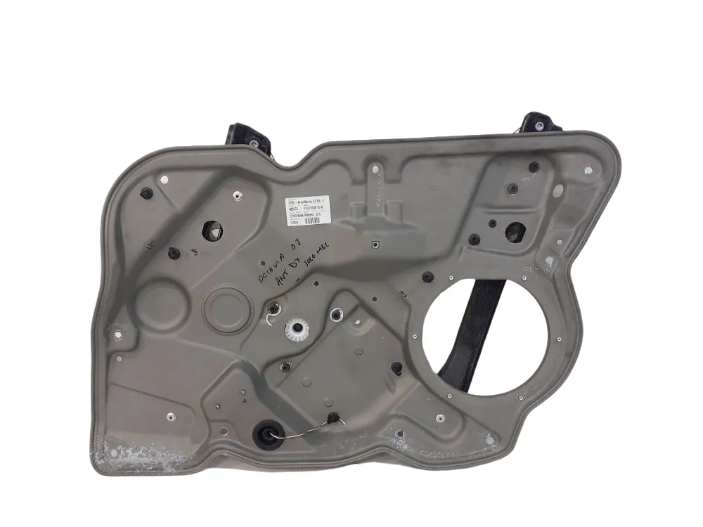 MECCANISMO ALZAVETRO ANT. DX con codice 1Z1837656K da SKODA Octavia S. Wagon 3Â° Serie 2000 Diesel 103 con codice motore BKD/BKD (2007)
