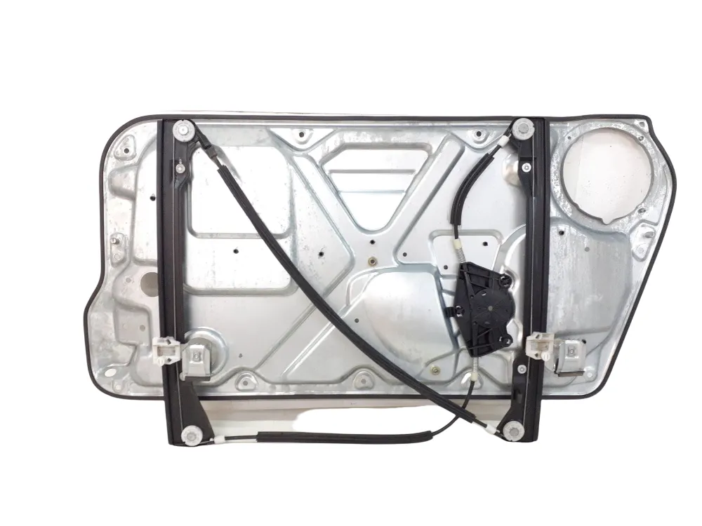 MECCANISMO ALZAVETRO ANT. SX con codice 1C0837655B da VOLKSWAGEN New Beetle 1° Serie 1600 Benzina 75 con codice motore AYD (2001)