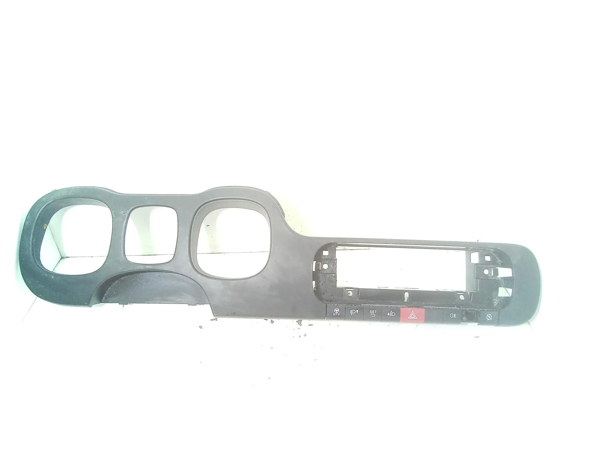MODANATURA CENTRALE CRUSCOTTO con codice 07355875850 da FIAT Panda 3Â° Serie 1000 Hybrid 51 kW / 69 CV (2021)