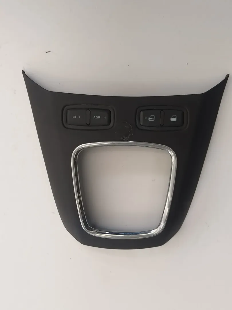 Modanatura console centrale Lancia Musa 1.3 MJT del 2007