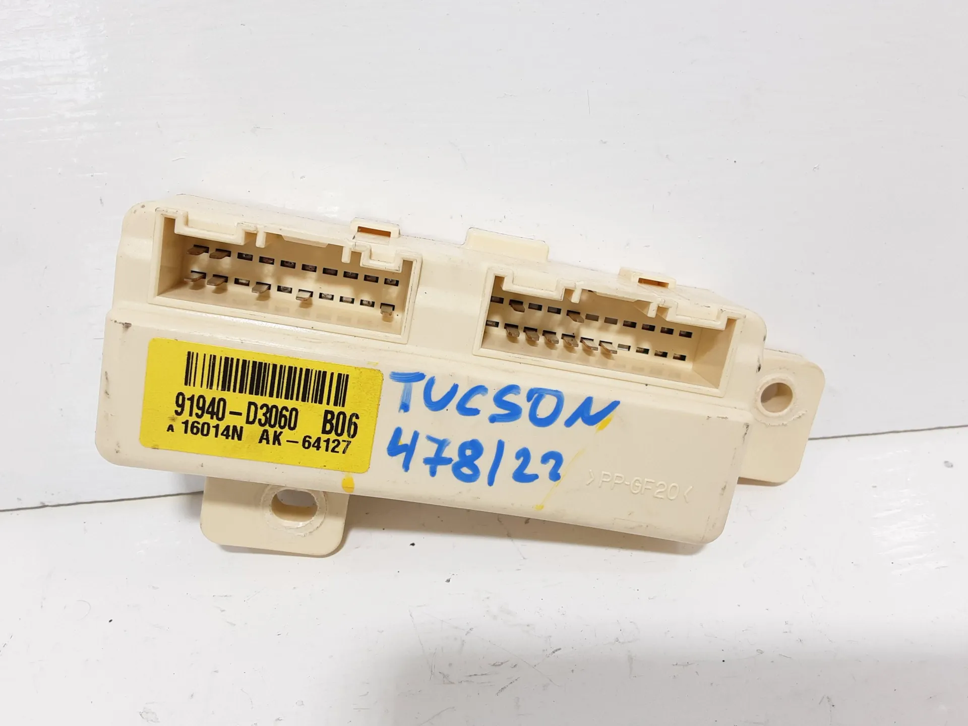 MODULO ELETTRONICO con codice 91940D3060 da HYUNDAI Tucson serie 1700 Diesel 85 kW / 116 CV con codice motore D4FD/D4FD (2016)