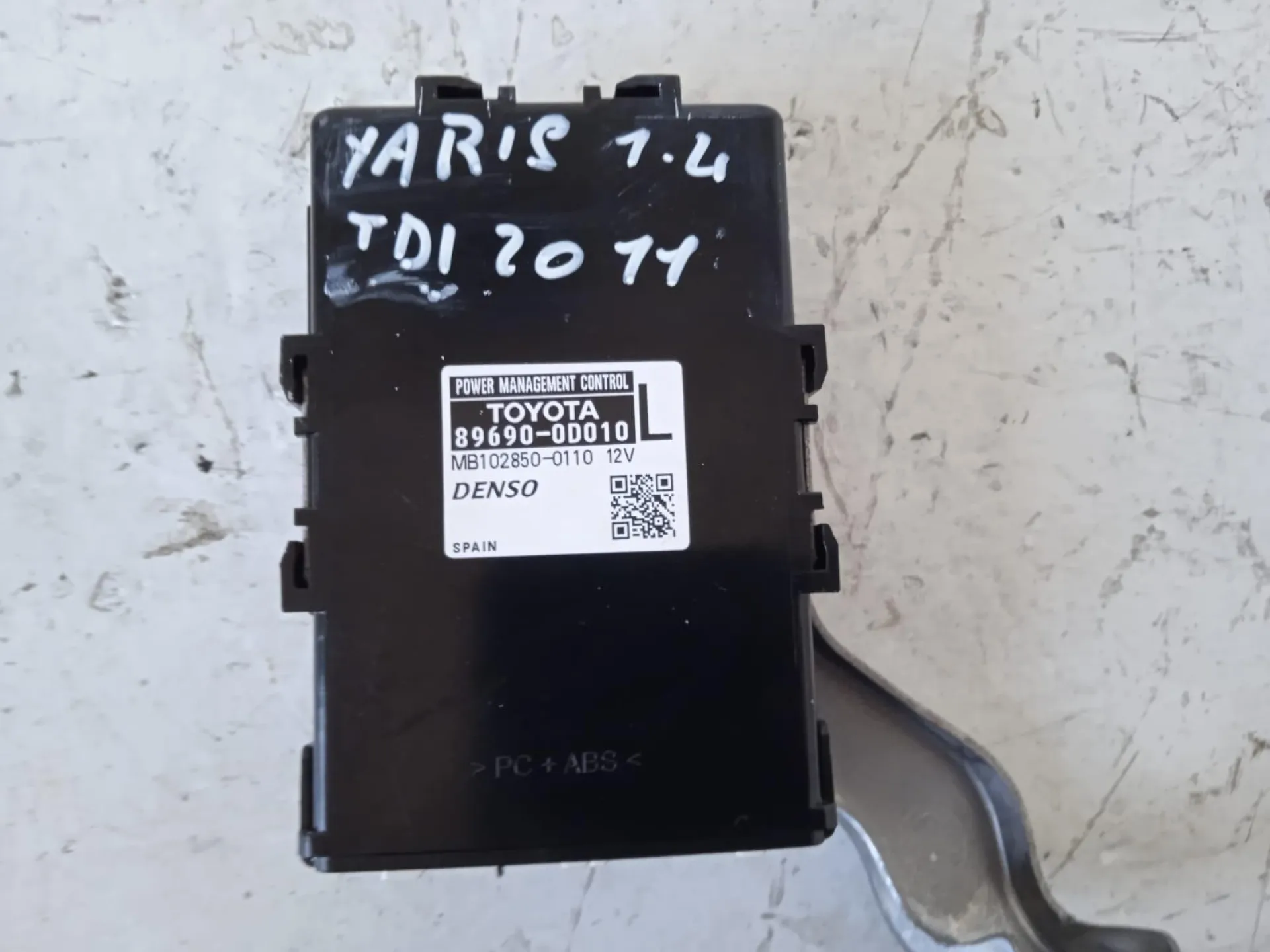 MODULO ELETTRONICO con codice MB1028500110 da TOYOTA Yaris Serie (11>13) 1400 Diesel con codice motore 1ND TV/1ND TV (2011)