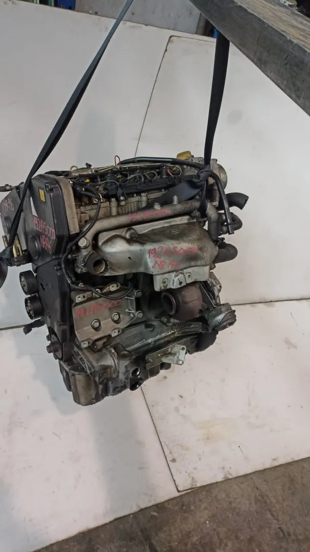 Motore 192A5000 Alfa Romeo 147 del 2003 1.9 Diesel CODICE RICAMBIO : 192A5000