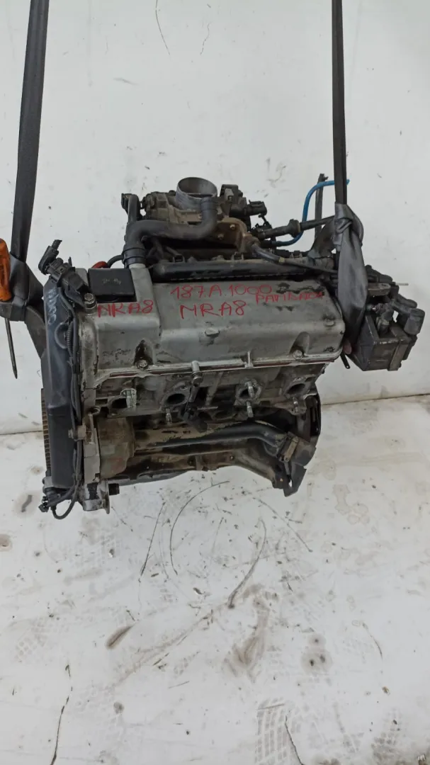 Motore Fiat Panda 1.1 B del 2002 CODICE RICAMBIO : 187A1000