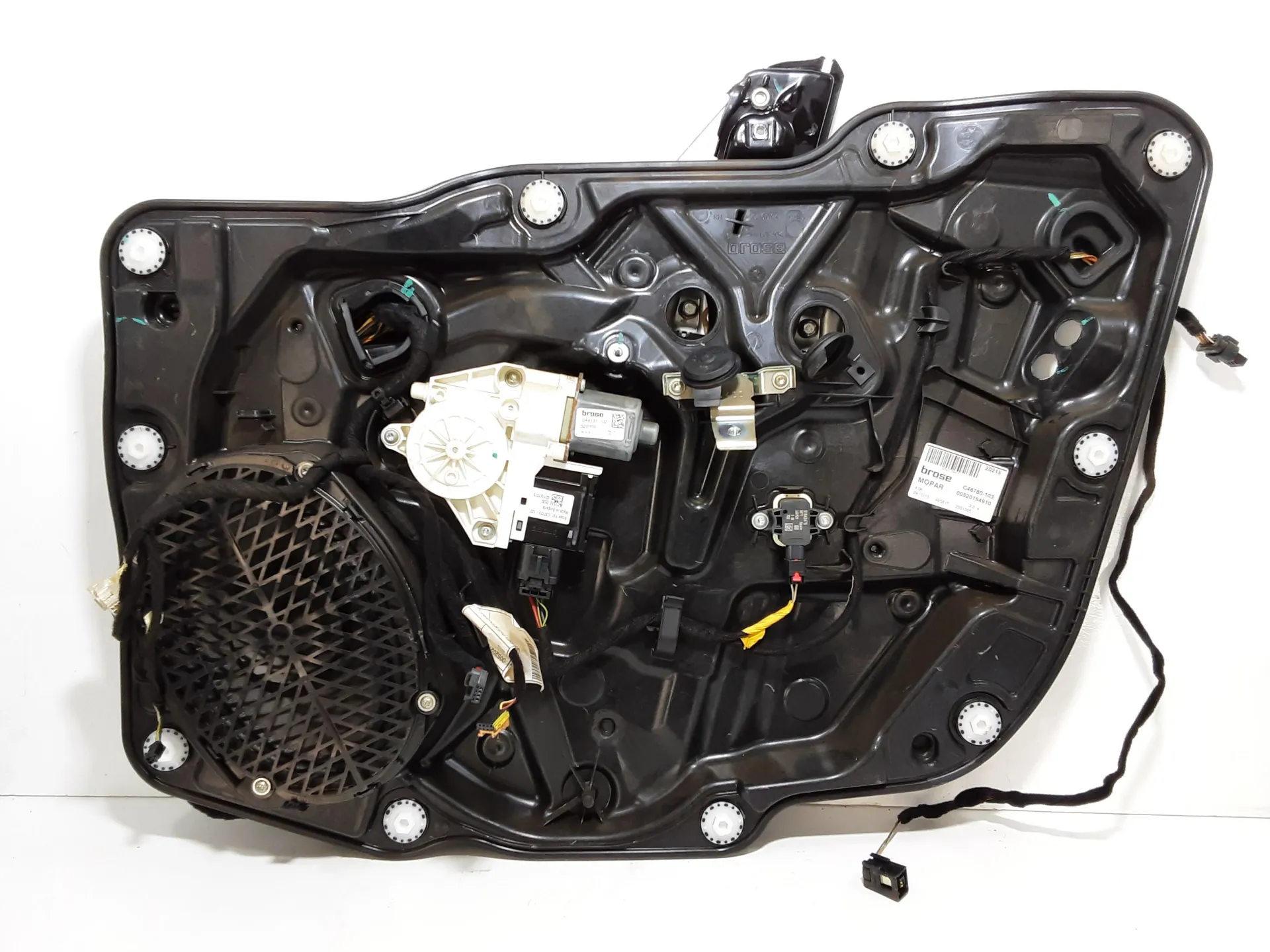MOTORINO ALZAVETRO ANTERIORE DESTRA con codice 00520154910 da JEEP Renegade Serie (14>) 1600 Diesel 88 kW / 120 CV con codice motore 55260384/552 63 113, 552 80 444, EJK (2016)
