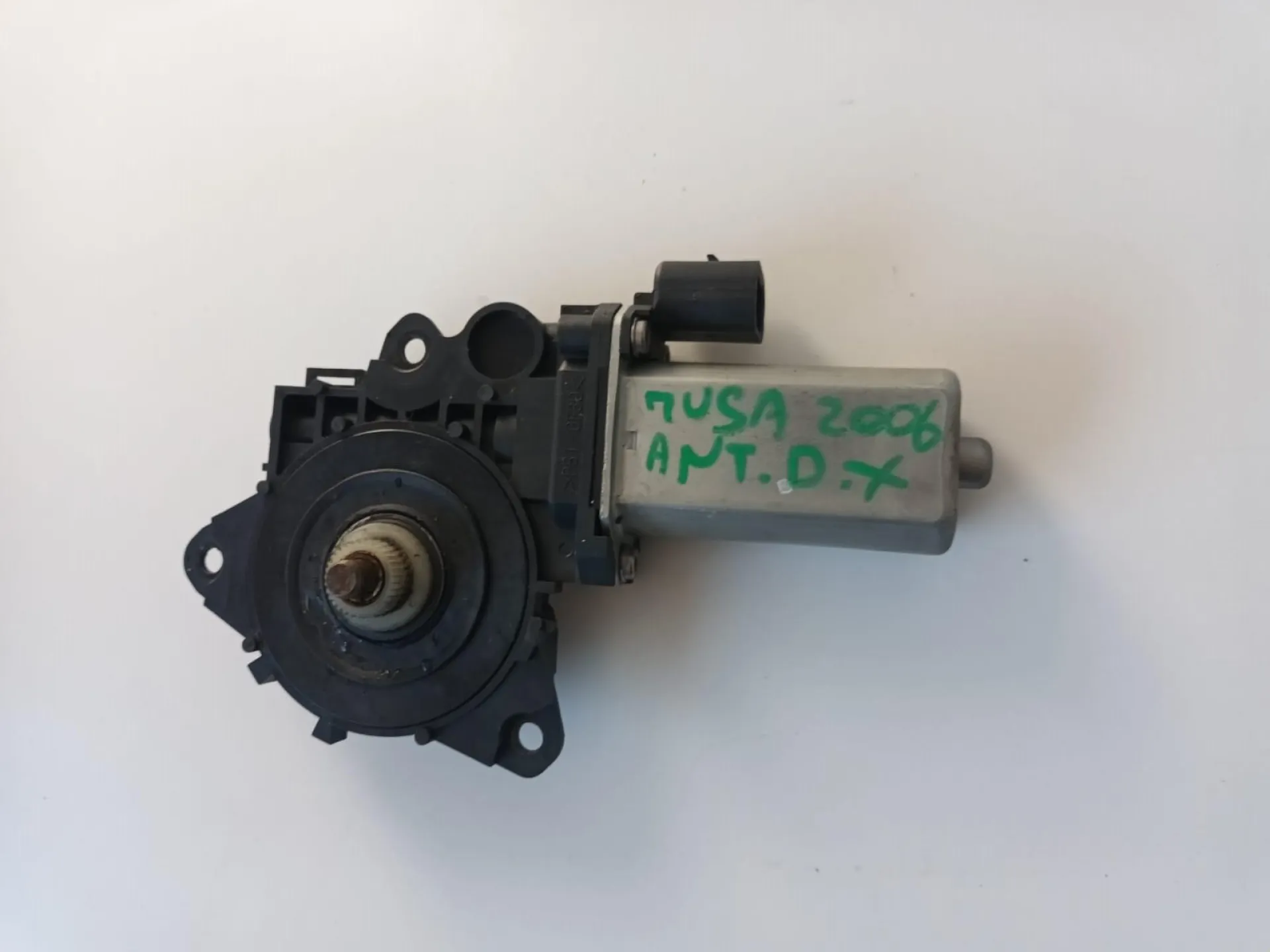 MOTORINO ALZAVETRO ANTERIORE DESTRA con codice 50045603 da LANCIA Musa 1Â° Serie 1300 Diesel (2006)