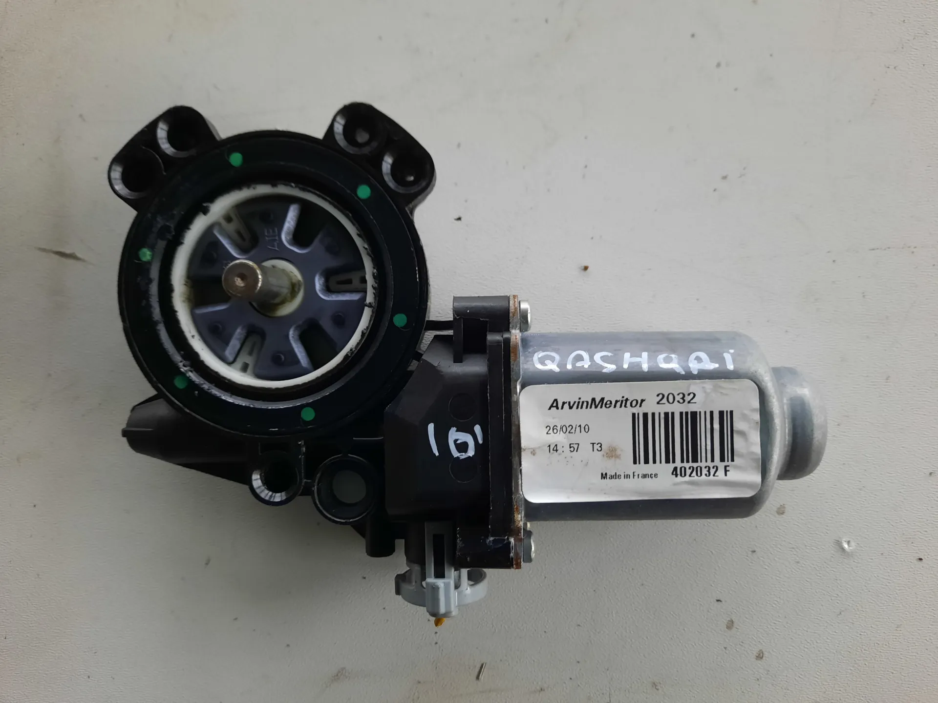 Motorino alzavetro anteriore destro per Nissan Qashqai del 2010