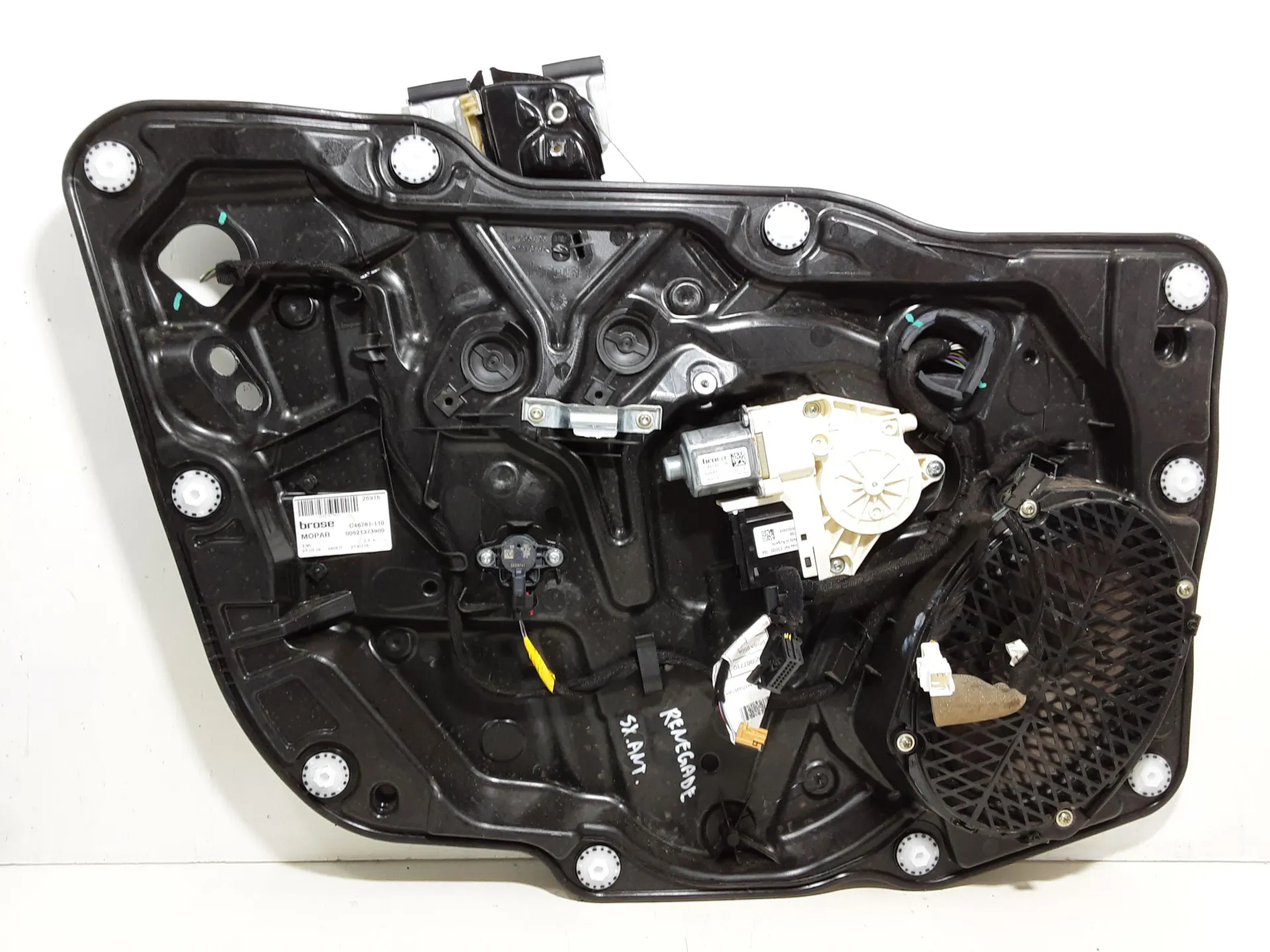 MOTORINO ALZAVETRO ANTERIORE SINISTRO con codice 00521373900 da JEEP Renegade Serie (14>) Benzina 88 kW / 120 CV con codice motore 55282151/552 82 151 (2019)