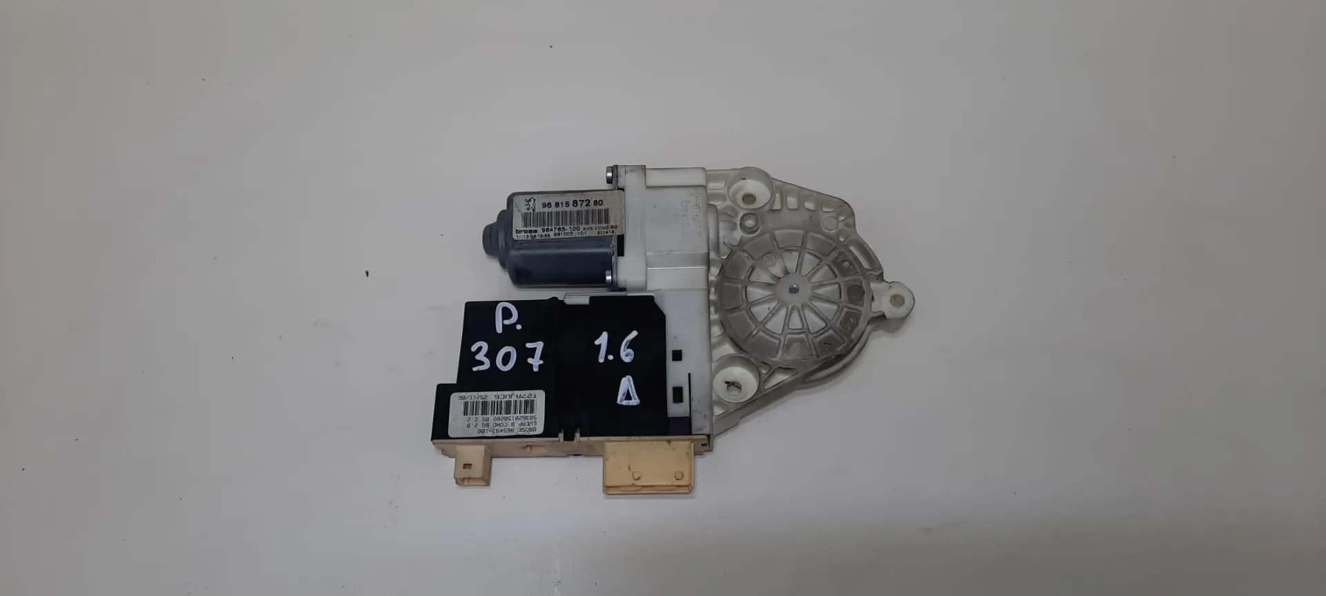 Motorino alzavetro Peugeot 307 del 2007 1.6 Diesel CODICE RICAMBIO : 9681587280
