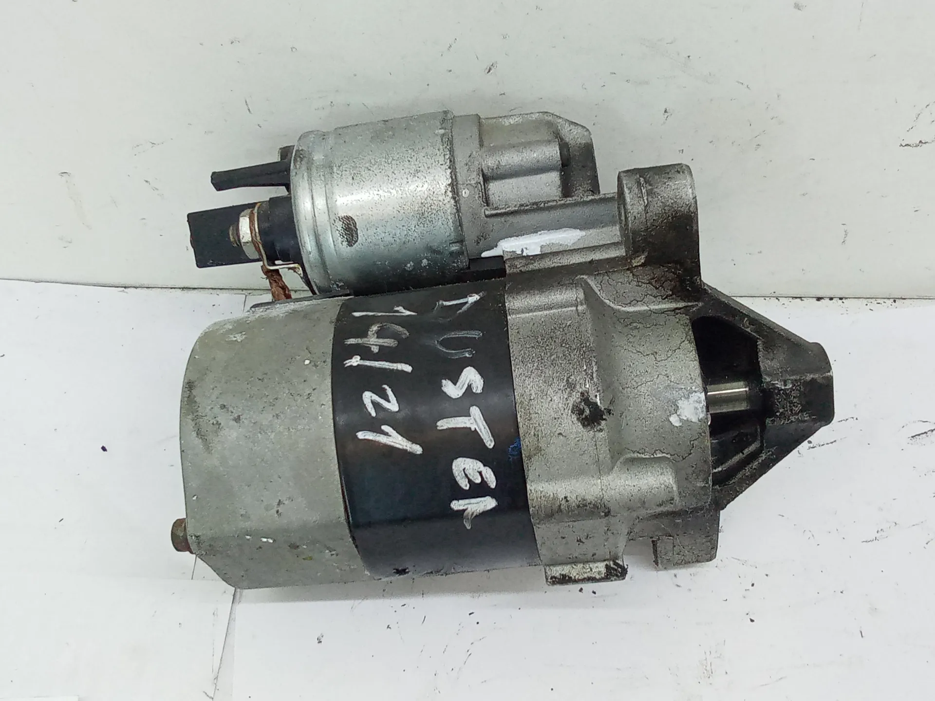 MOTORINO D' AVVIAMENTO con codice 8200266777g da DACIA Duster 1Â° Serie 1600 Benzina 77 (2015)