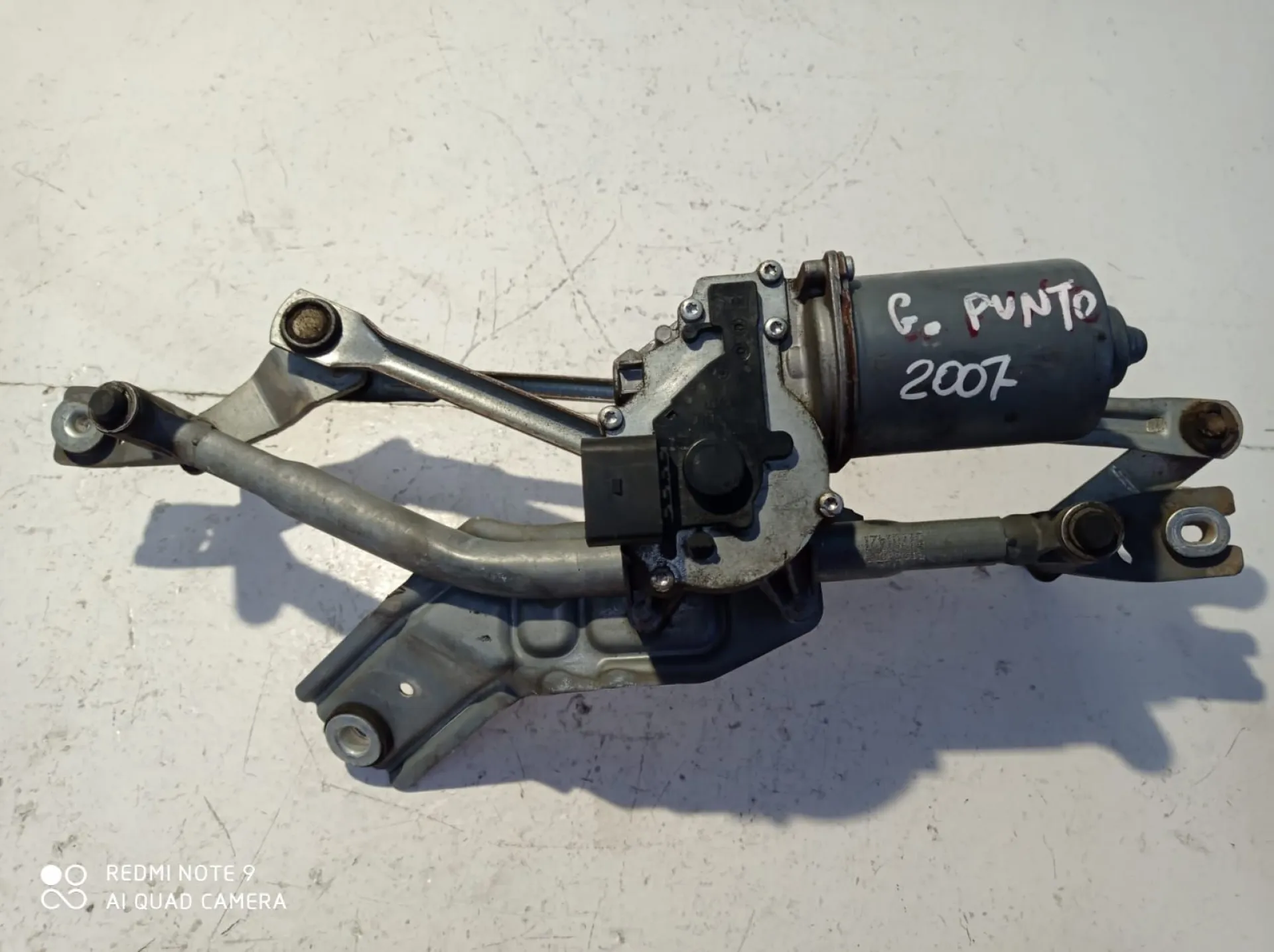 MOTORINO TERGI ANT COMPLETO DI TANDEM con codice 40497812V da FIAT Grande Punto 1Â° Serie Diesel (2007)