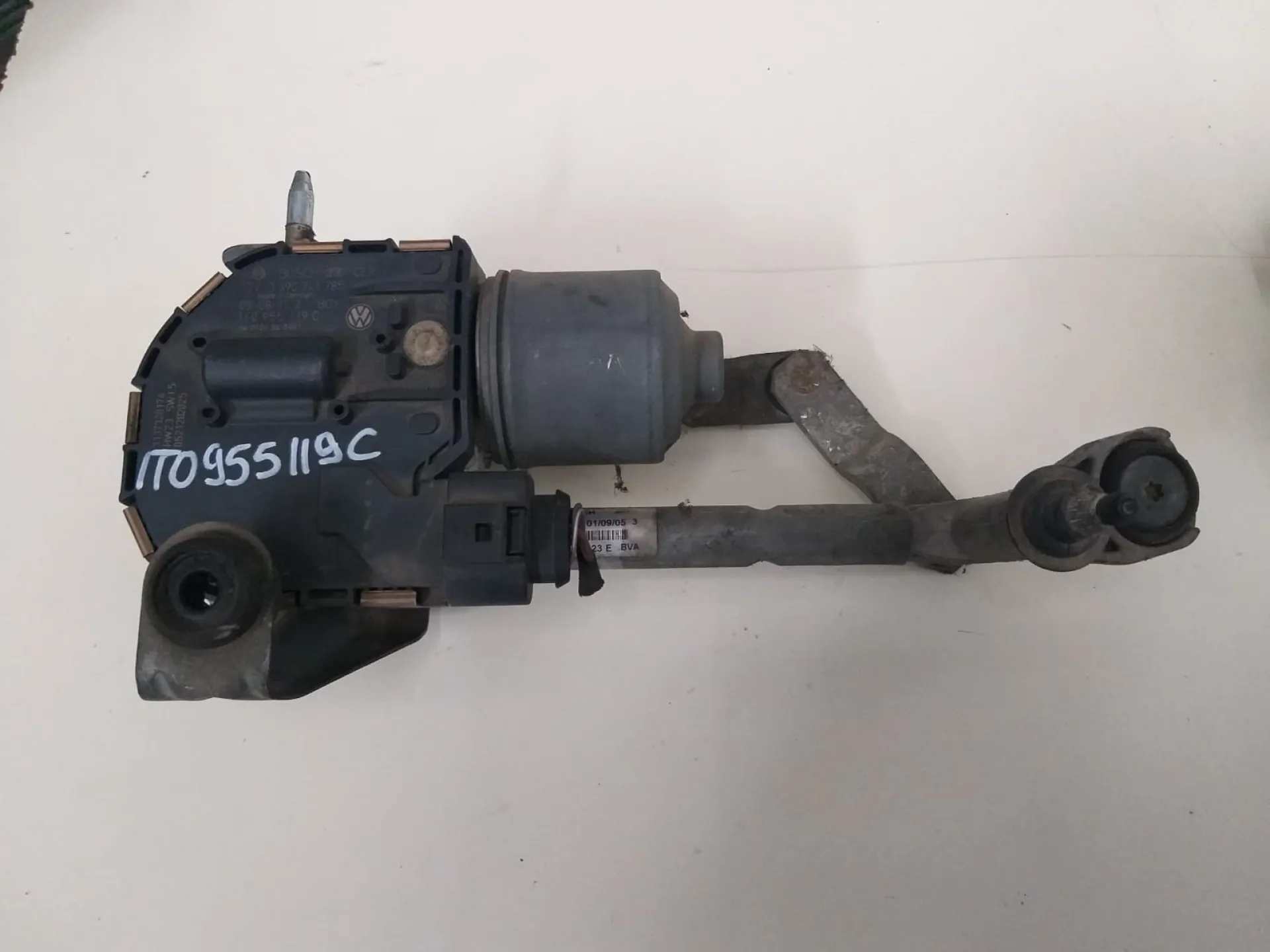 Motorino tergi VW Touran 2.0 D del 2006 CODICE RICAMBIO : 1T0955119C