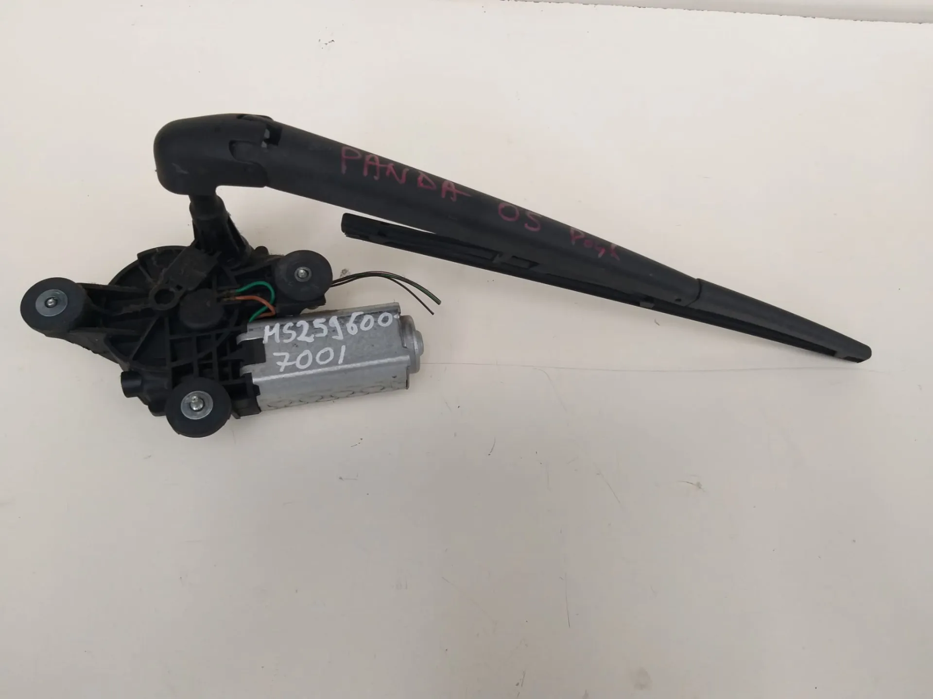 Motorino tergilunotto Fiat Panda 1.2 B del 2005 CODICE RICAMBIO : M5259600