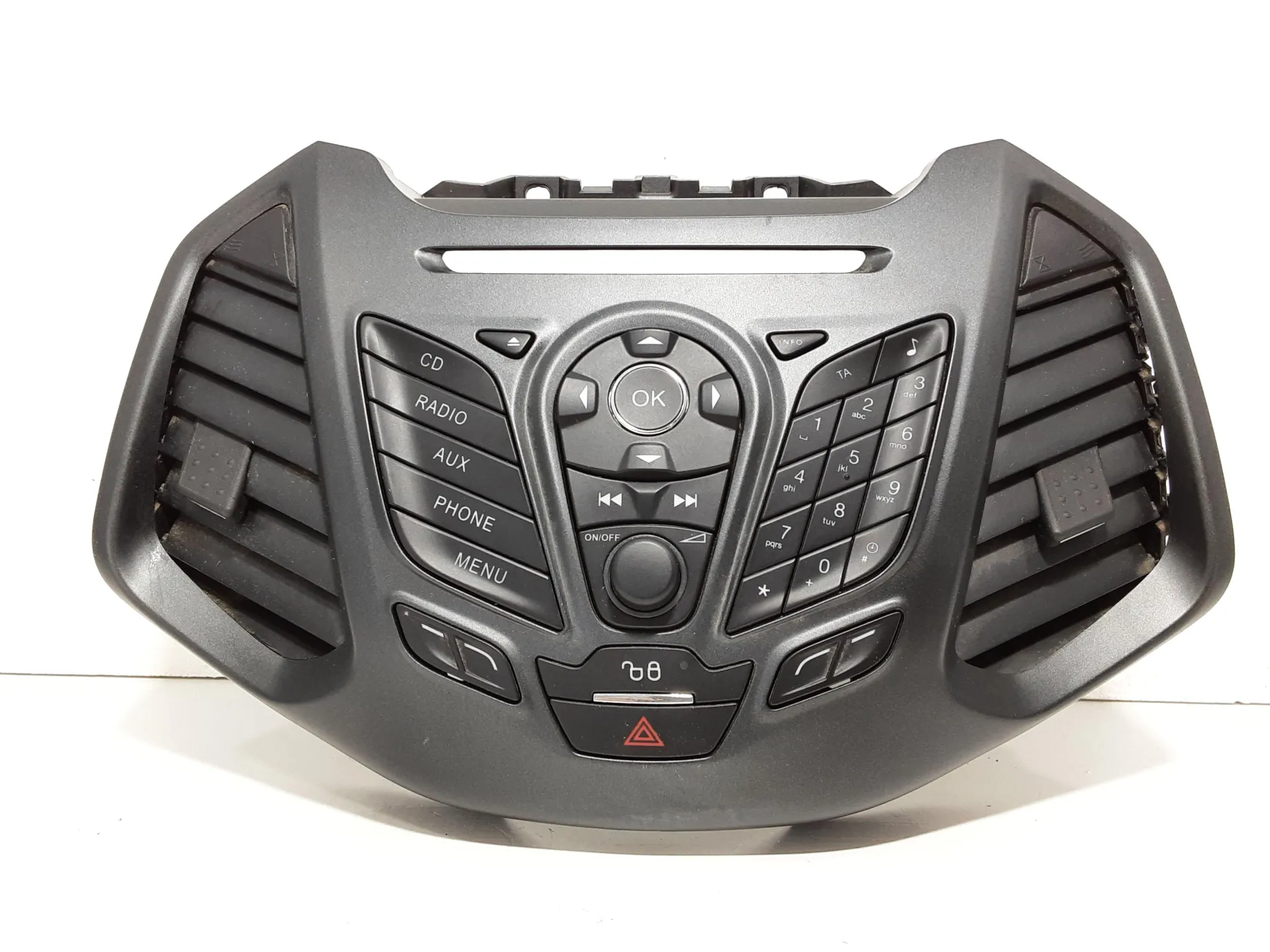 PANNELLO COMANDI AUTORADIO con codice BM5T18K811BA da FORD EcoSport Serie (15>) 1500 Diesel 70 kW / 95 CV con codice motore XVJD/XVJD (2017)