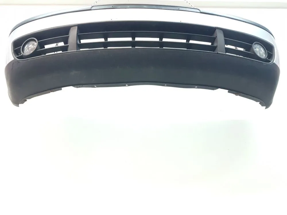 PARAURTI ANTERIORE COMPLETO con codice 6Q0807217 da VOLKSWAGEN Polo 4° Serie 1400 Diesel 55 (2004)