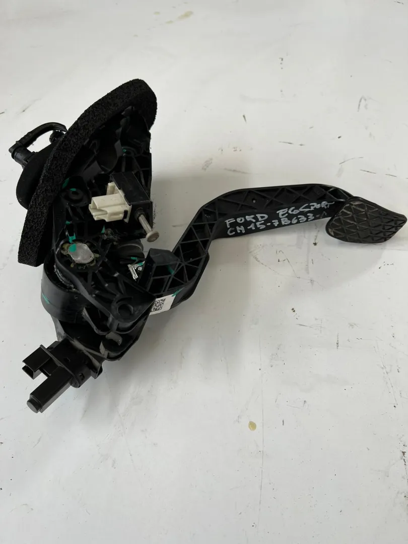 Pedale frizione Ford Ecosport 1.5 D del 2016 CODICE RICAMBIO : CN15-7B633-AC