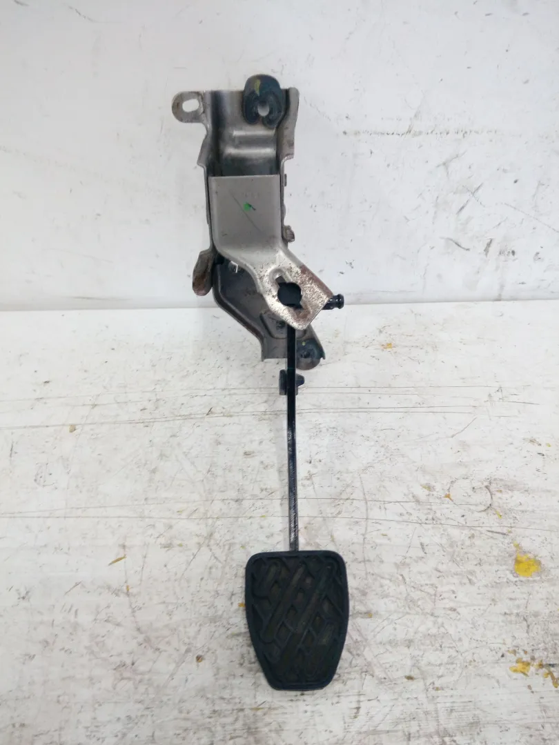 PEDALE FRIZIONE NISSAN Micra 7Â° Serie 1200 Benzina (2013)