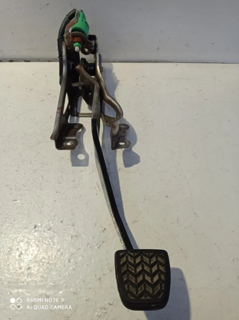 PEDALE FRIZIONE TOYOTA Rav4 4Â° Serie Diesel (2008)