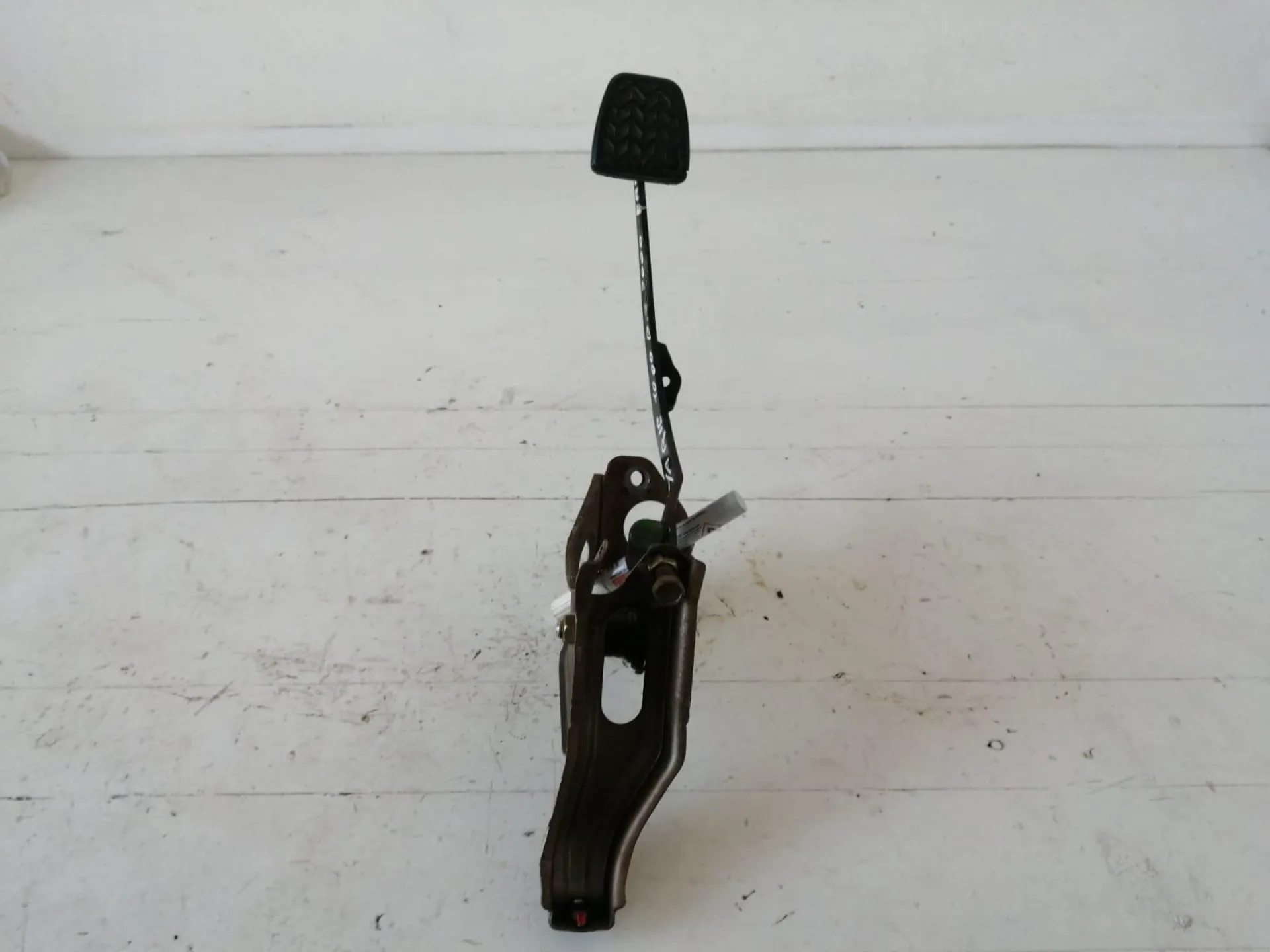 PEDALE FRIZIONE TOYOTA Yaris Serie (99>03) 1000 Benzina (2000)