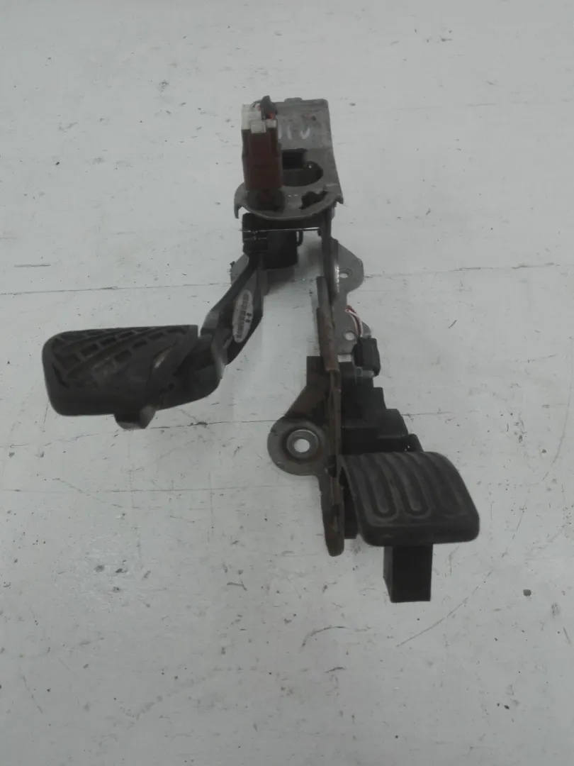 PEDALIERA FRENO E ACCELERATORE CAMBIO MANUALE NISSAN Qashqai 2Â° Serie 1600 Diesel (2012)