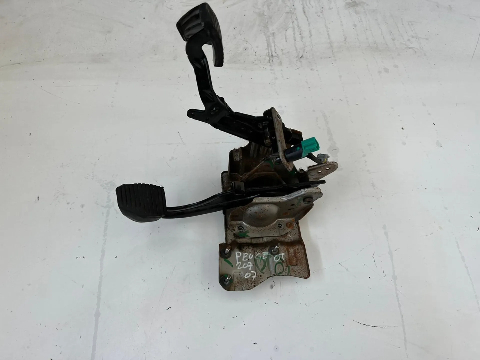 Pedaliera freno + frizione Peugeot 207 1.4 D del 2007